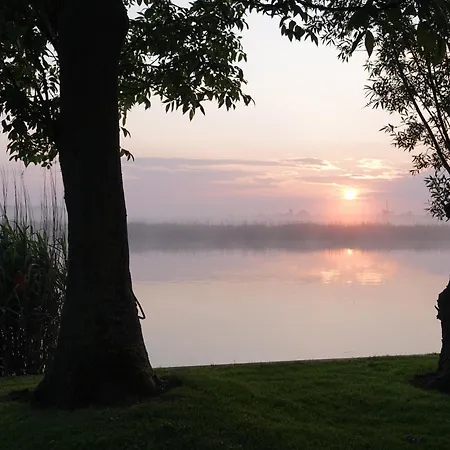 Aan Het Water * Rijpwetering